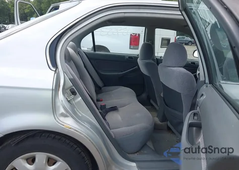 1998 Honda Civic Lx из США, поврежденный, VIN 1HGEJ6675WL049276